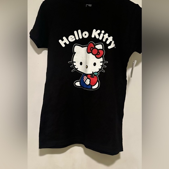 Hello Kitty T Shirt Juniors Medium New - Picture 6 of 6